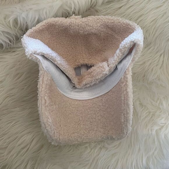 Sherpa baseball cap